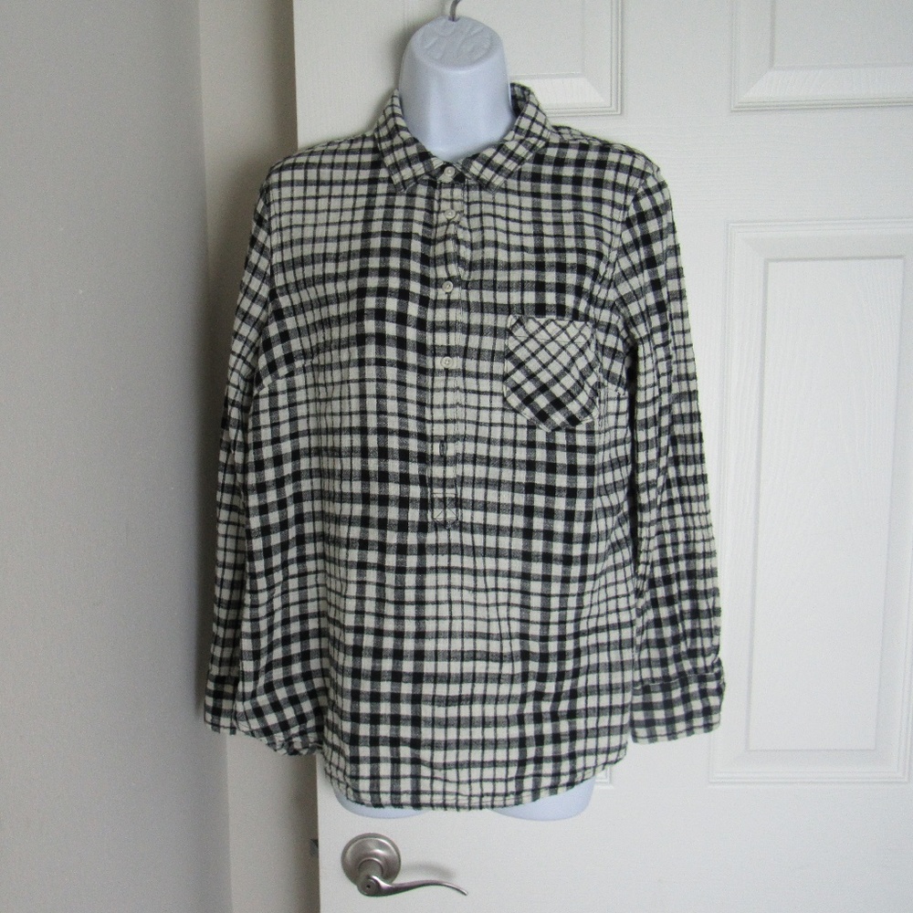 Checkered Button Down Black/White Size Large
